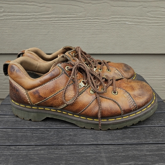 Dr Marten Finnigan Boots Brown Vintage Leather Lace Up Shoes Mens Size 11 AW004
